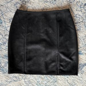 Windsor large black knee split mini skirt